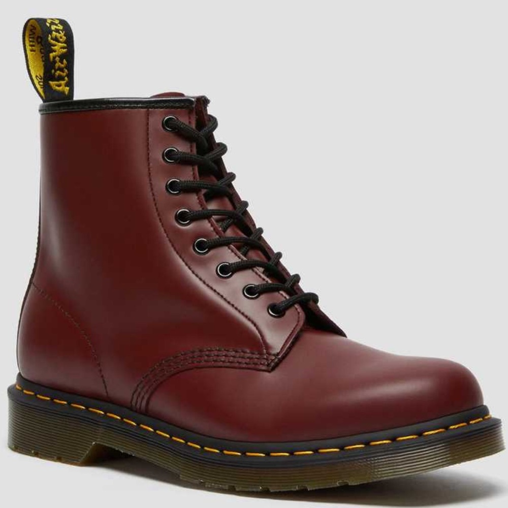 Dr. Martens 1460 SMOOTH LEATHER LACE UP BOOTS in Maroon